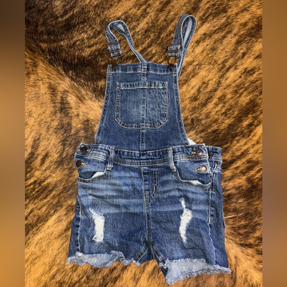 Cat & Jack Blue Denim Overall Shorts size 7/8